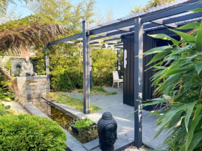 Adorable Zen Garden - 1 Bed Cottage by Poole Bay